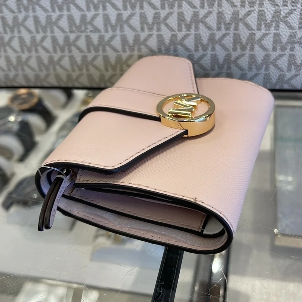 MICHAEL KORS
Carmen Medium Faux Leather Wallet
Powder Blush 
NWT - Picture 14 of 16